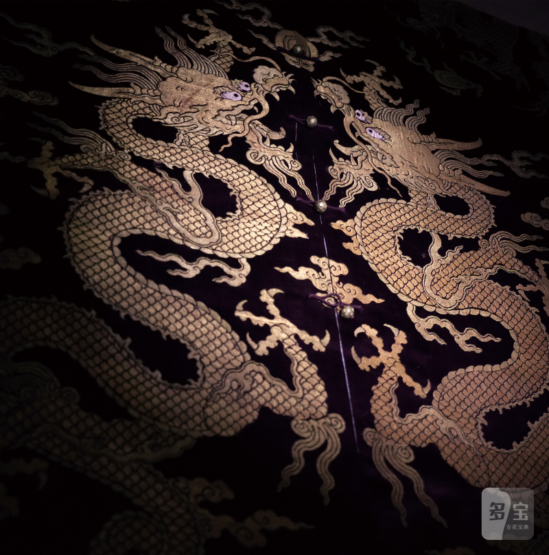 清初石青地织金龙纹朝服褂 - 图2